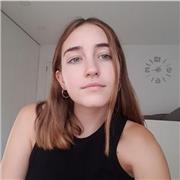 Profesora de distintas disciplinas imparte clase tanto de primario, la ESO y bachiller. También cuido niños, los recojo de clase, etc